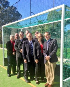 969303_601139493264583_1365379584_n